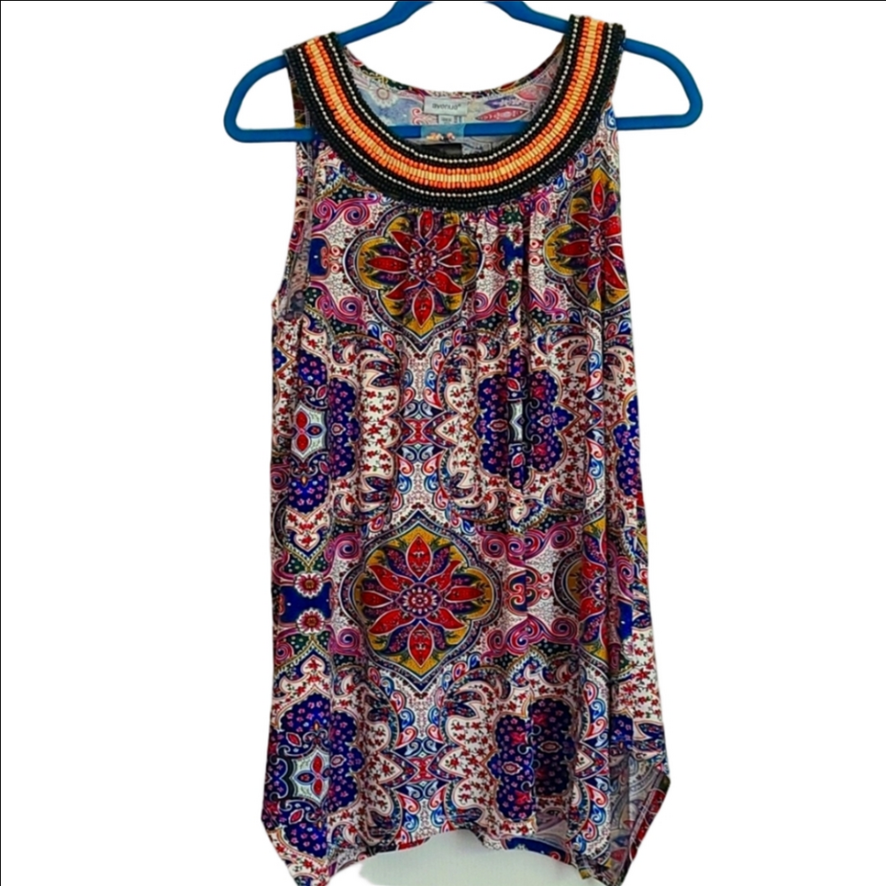 NWT. Avenue  sleeveless tunic